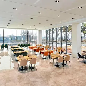 מלון Ibis Styles Ambassador Airport T2
