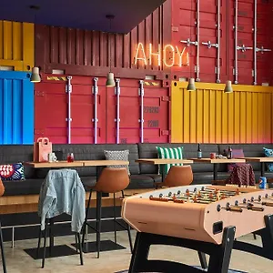 מלון Moxy